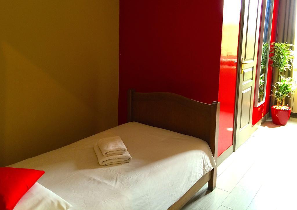 Hotel L'Estaminet Mazille Habitación foto